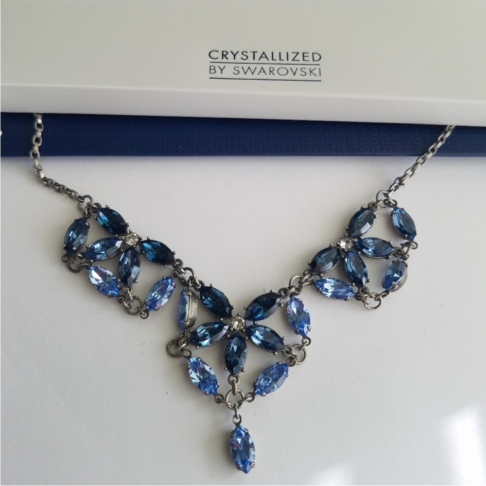 Swarovski Crystallized Blue Shades Marquis Crystal Floral Leaf Necklace NWT - Picture 7 of 13
